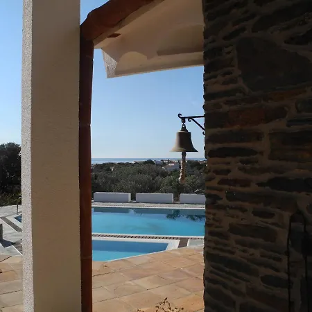 Casa Con Vistas Y Piscina 카다케스